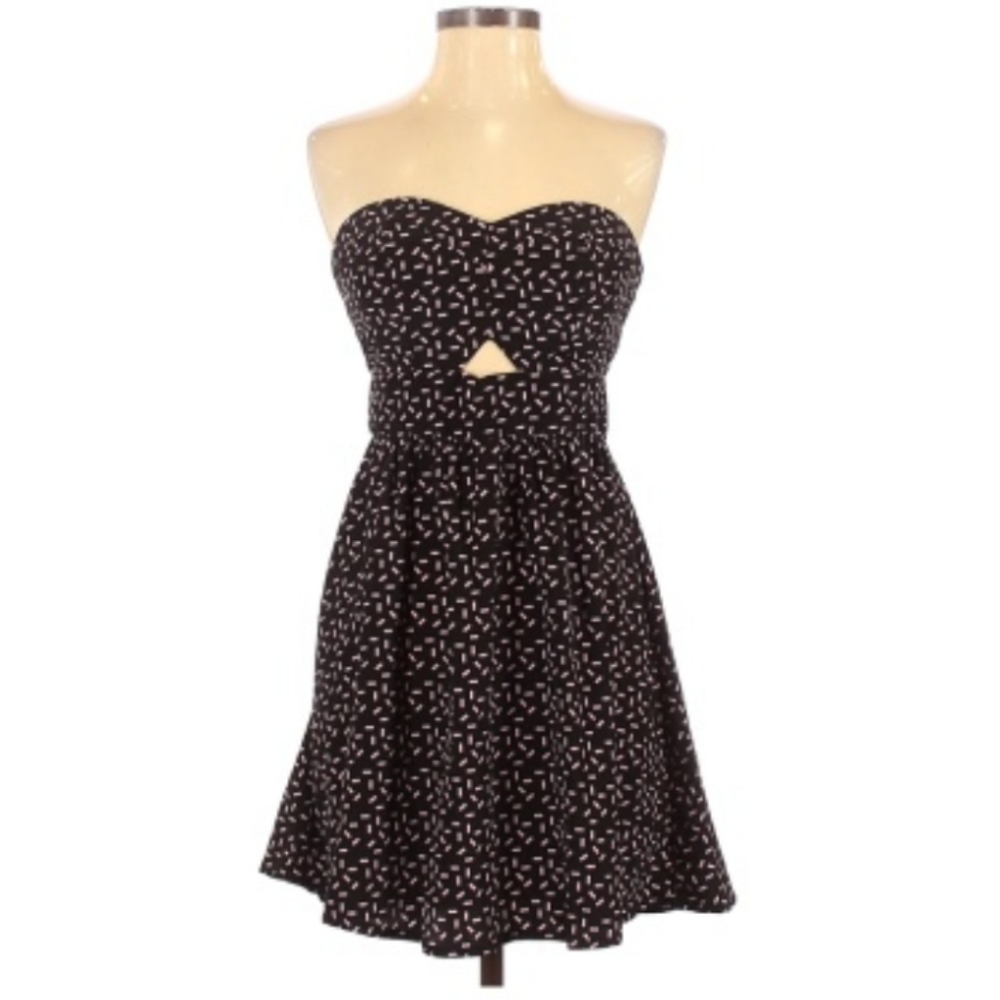 Material Girl. Black Strapless Dress with Pink Accent. Size M